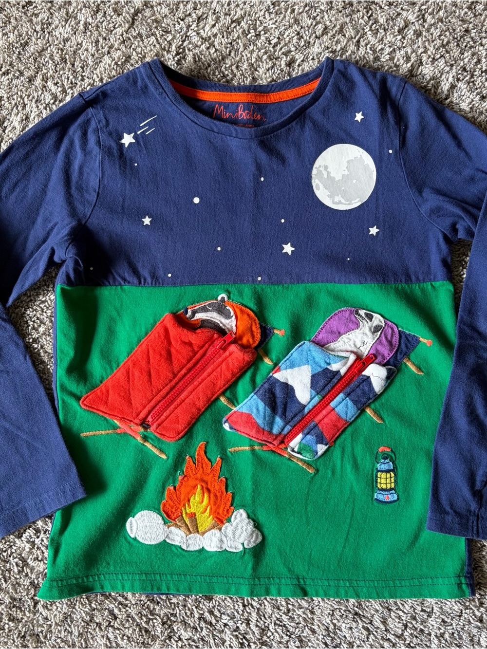 Mini Boden Navy & Kelly Green Camping Outdoors Appliqué Long Sleeve Tee